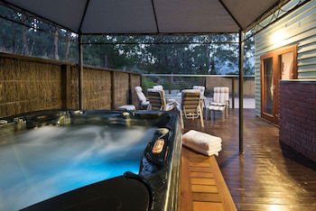 Abbott's Rest - Accommodation Burleigh 0