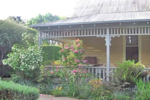 Mooltan House-hepburn Springs - Accommodation Burleigh 4