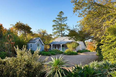 Illoura - Accommodation Burleigh 5