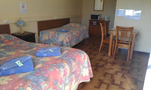 Goolgowi Highway Motel - Accommodation Burleigh 3