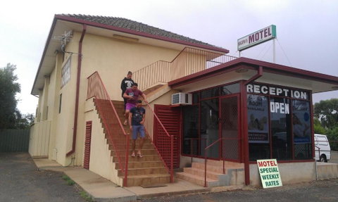 Goolgowi Highway Motel - Accommodation Burleigh 5