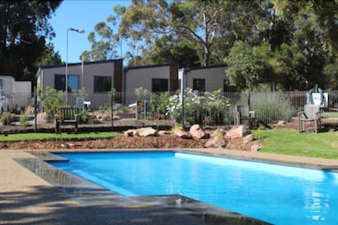 Halls Gap Lakeside Tourist Park - Accommodation Burleigh 2