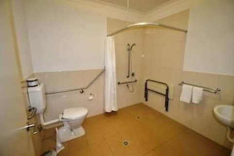 The Australian Hotel Motel Dalby - Accommodation Burleigh 6