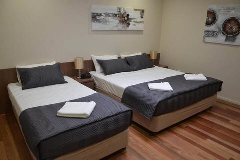 The Australian Hotel Motel Dalby - Accommodation Burleigh 5