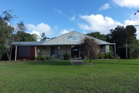 Walpole Lodge - Accommodation Burleigh 0