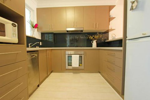 3 / 34 Kendall Street Three By The Sea - Accommodation Burleigh 4