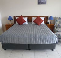 Airlie Court Units - Accommodation Burleigh