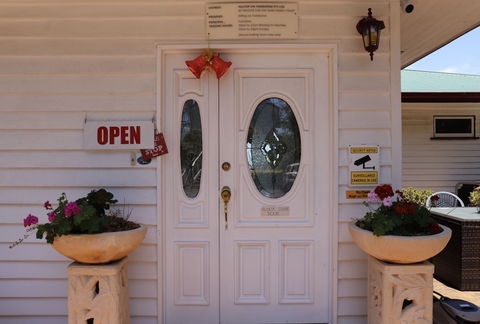 Hilltop On Tamborine - Accommodation Burleigh 0