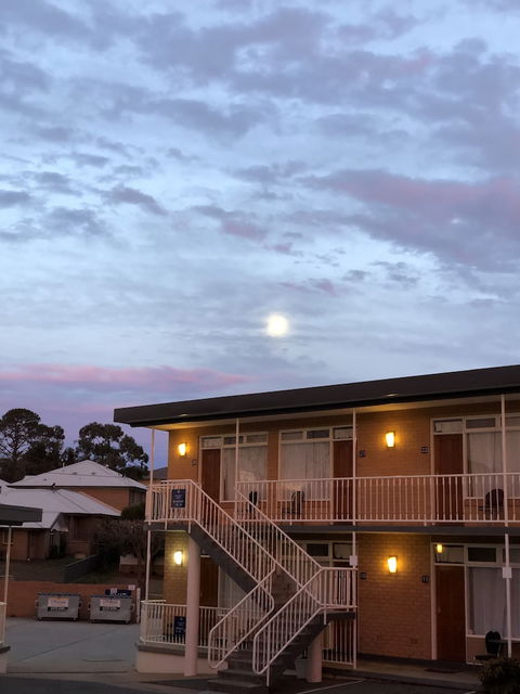 Queanbeyan Motel - Accommodation Burleigh 0