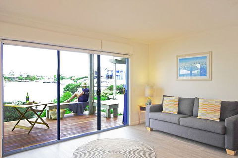 Captains Cove Resort - Accommodation Burleigh 7