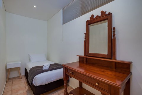 Sorrento Beach House - Accommodation Burleigh 1