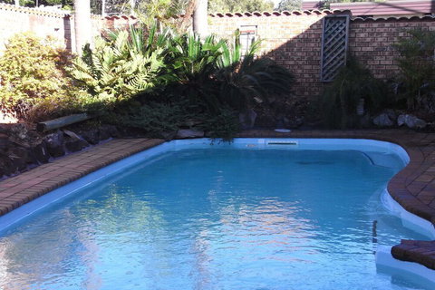 Central Motel Nelson Bay - Accommodation Burleigh 3