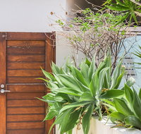 Jades on Lawson - Accommodation Burleigh
