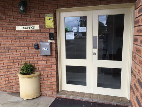 Golf Links Motel - Accommodation Burleigh 0