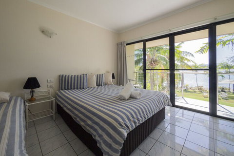 Hinchinbrook Marine Cove Resort - Accommodation Burleigh 3