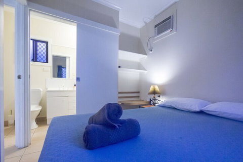 Hinchinbrook Marine Cove Resort - Accommodation Burleigh 2