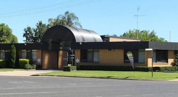 Avondel Motor Inn, Benalla - Accommodation Burleigh 0