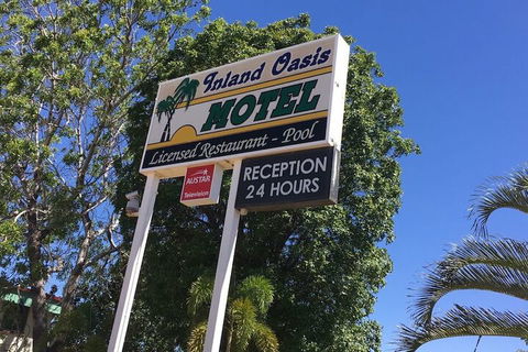 Inland Oasis Motel - Accommodation Burleigh 1