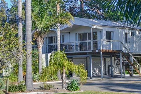 Caseys Beach Holiday Park - Accommodation Burleigh 5