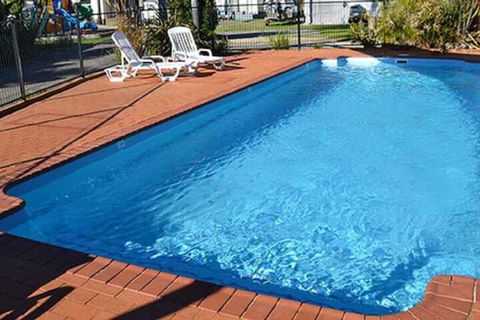 Caseys Beach Holiday Park - Accommodation Burleigh 2