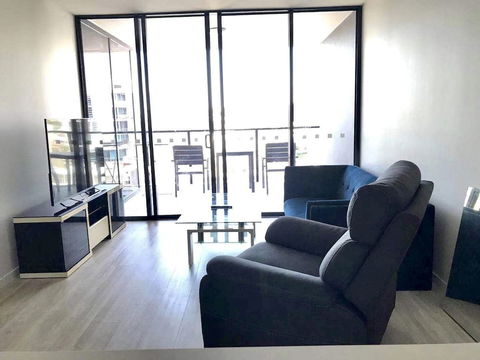 Arena Apartments - Accommodation Burleigh 2
