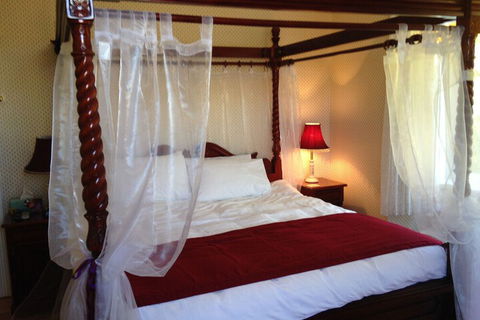 Acacia Bed & Breakfast - Accommodation Burleigh 3