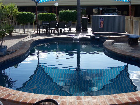 Macintyre Motor Inn - Accommodation Burleigh 1