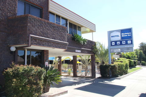 Macintyre Motor Inn - Accommodation Burleigh 0
