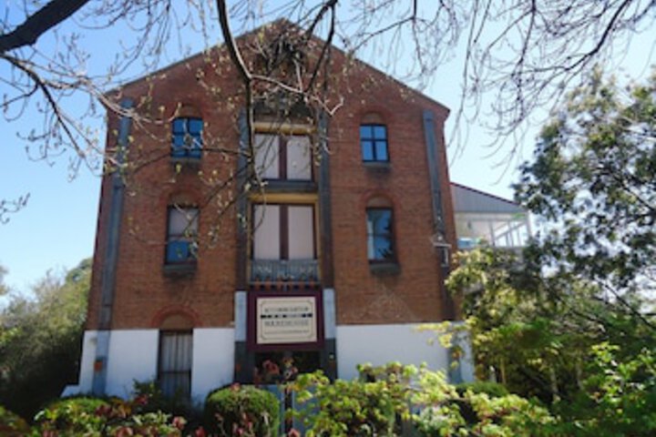  Accommodation Burleigh
