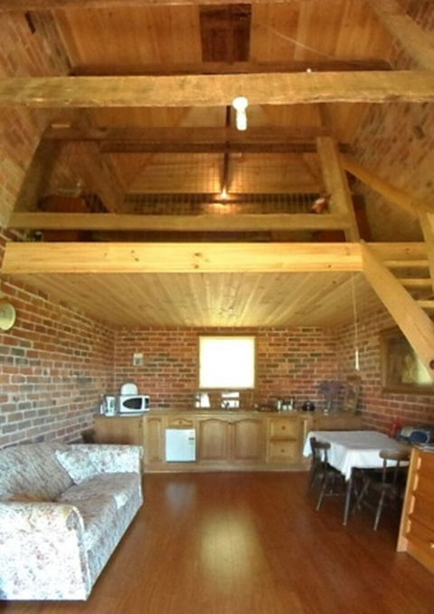 Grampians Historic Tobacco Kiln - Accommodation Burleigh 2