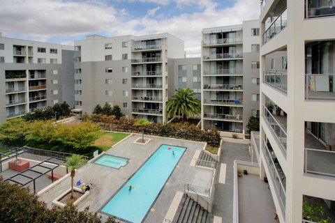 Accommodate Canberra - Glebe Park - Accommodation Burleigh 2