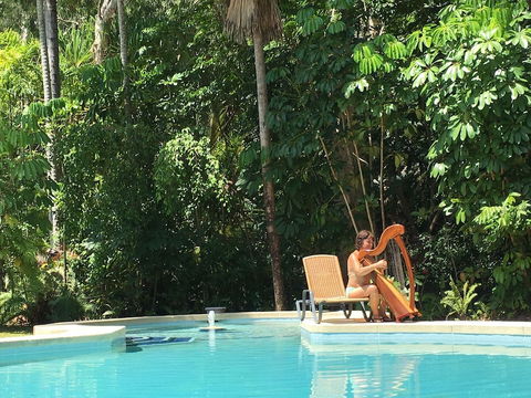 Villa Marine Holiday Apartments - Accommodation Burleigh 4