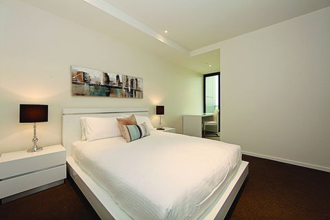Accommodate Canberra - The ApARTments - Accommodation Burleigh 0