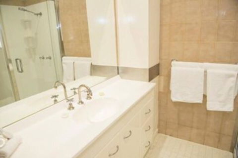 Garden City Motor Inn Mt Gravatt - Accommodation Burleigh 5