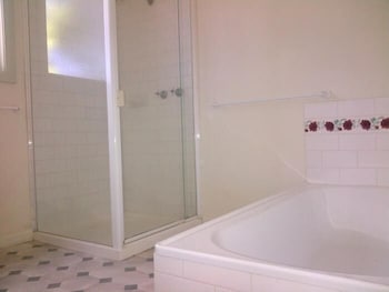 Abelia Cottage Of Daylesford Botanical - Accommodation Burleigh 6