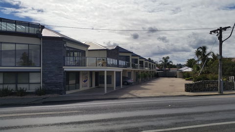 Ultimate Holiday Apartments - Accommodation Burleigh 0