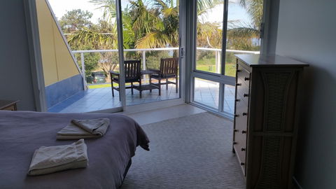 Ultimate Holiday Apartments - Accommodation Burleigh 4