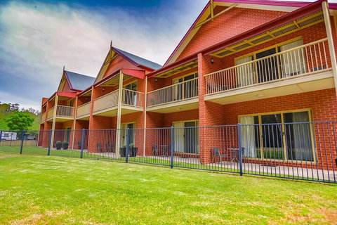 Murray Waters Motor Inn & Apartments - Accommodation Burleigh 3