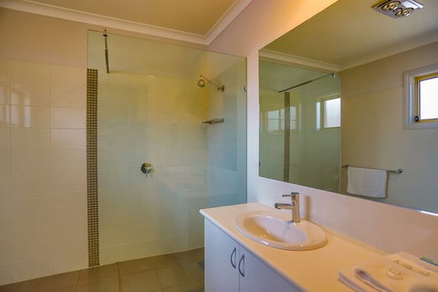 Murray Waters Motor Inn & Apartments - Accommodation Burleigh 5