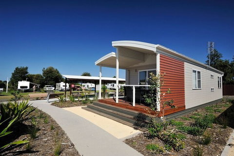 NRMA Stockton Beach Holiday Park - Accommodation Burleigh 2