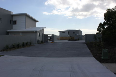 Direct Hotels - Breeze On Brightwater - Accommodation Burleigh 0