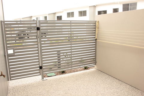 Direct Hotels - Breeze On Brightwater - Accommodation Burleigh 2