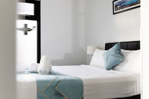 RNR Serviced Apartments North Melbourne - Accommodation Burleigh 6