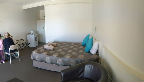 The Argent Motel - Accommodation Burleigh 5