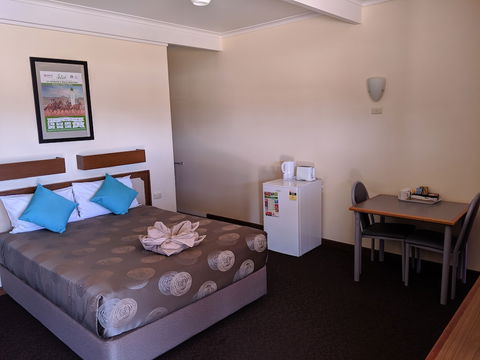 The Argent Motel - Accommodation Burleigh 2