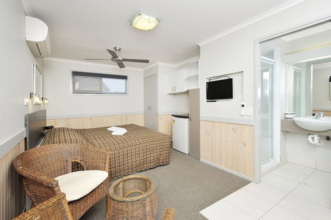 NRMA Sydney Lakeside Holiday Park - Accommodation Burleigh 5