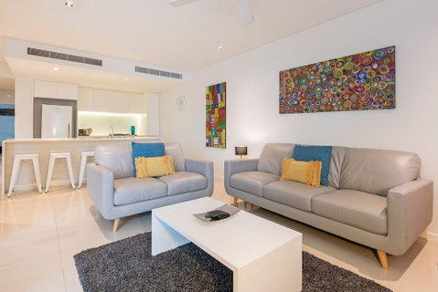 Saltwater Suites - Accommodation Burleigh 1