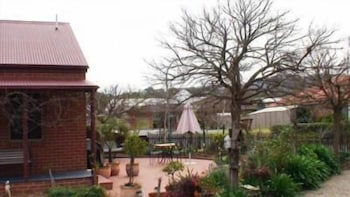 West Albury NSW Accommodation Burleigh