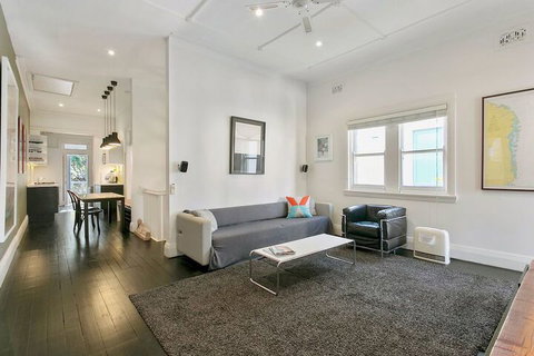 Jacques Avenue - Accommodation Burleigh 5