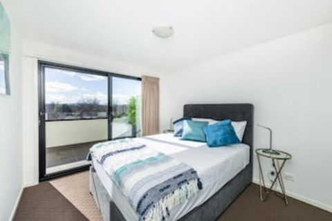 Accommodate Canberra - Century - Accommodation Burleigh 7